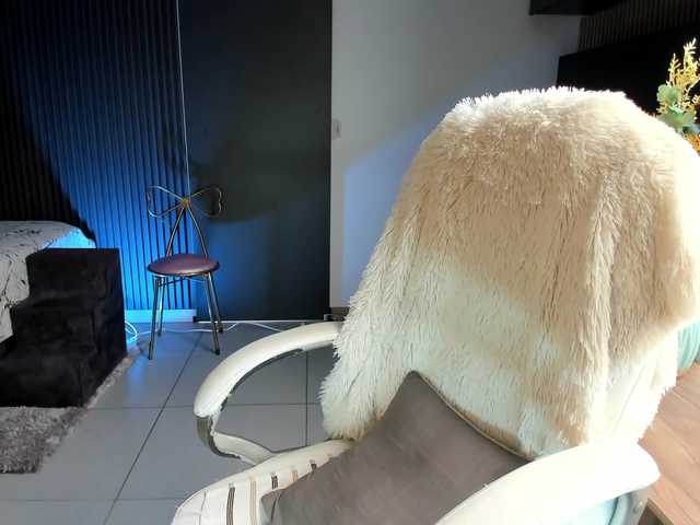 NatalieeClark live cam on BongaCams