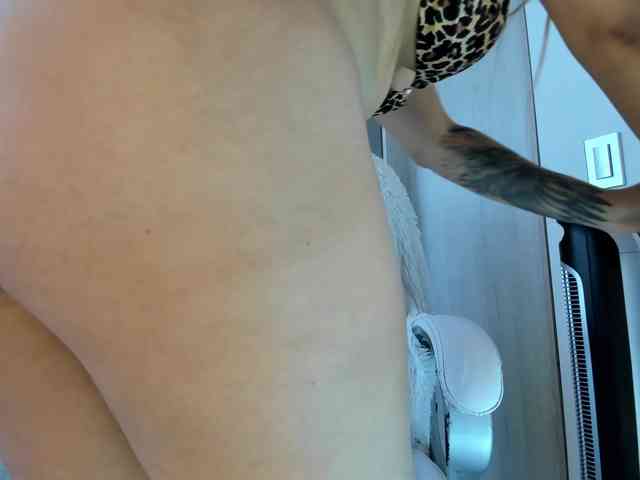 NatalieeClark webcam