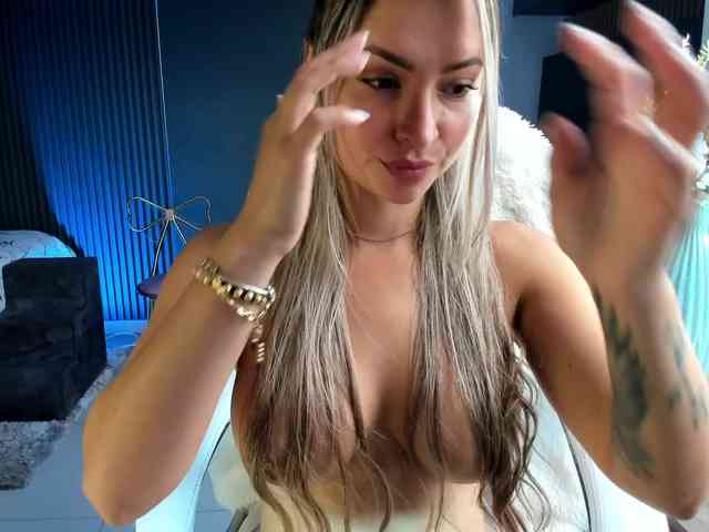 NatalieeClark webcam