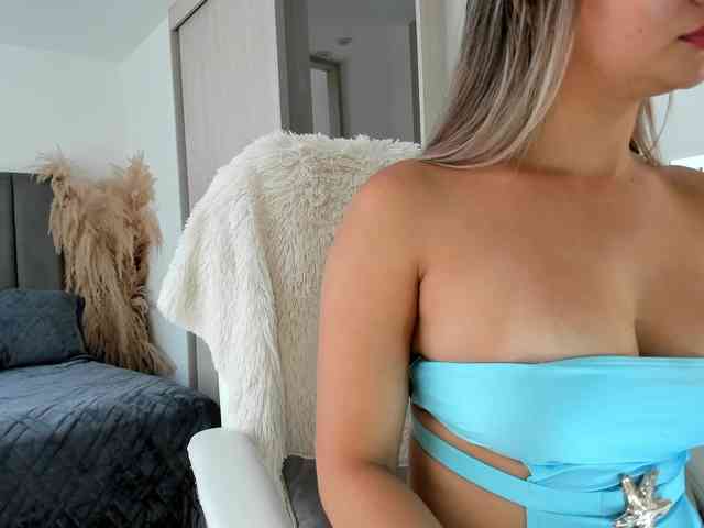 NatalieeClark webcam
