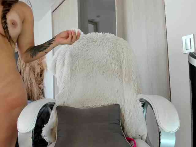 NatalieeClark webcam