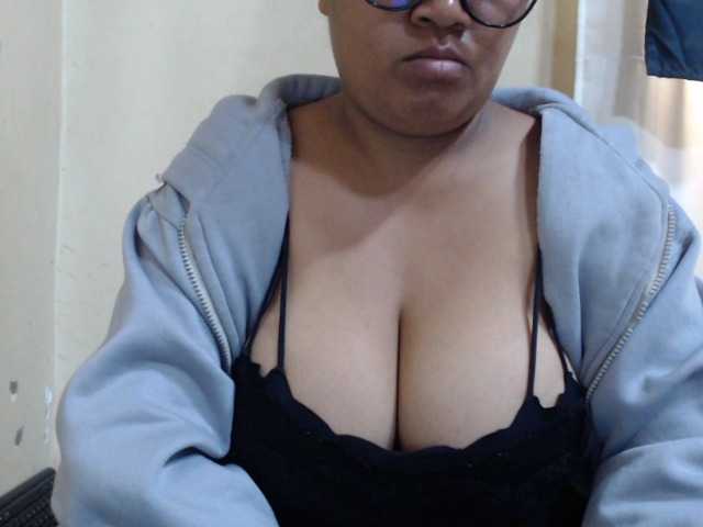 Anialove live cam preview