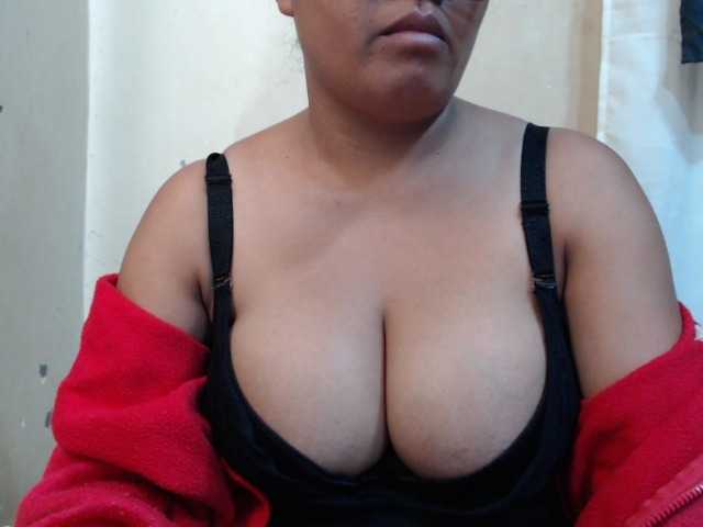 Anialove Прямой эфир на BongaCams