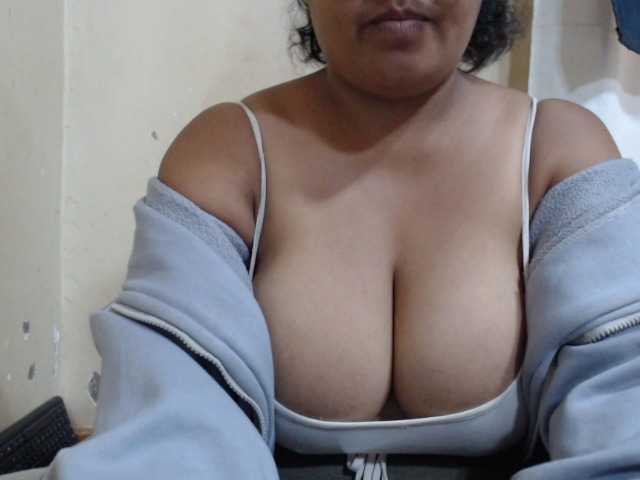 Anialove live cam on BongaCams