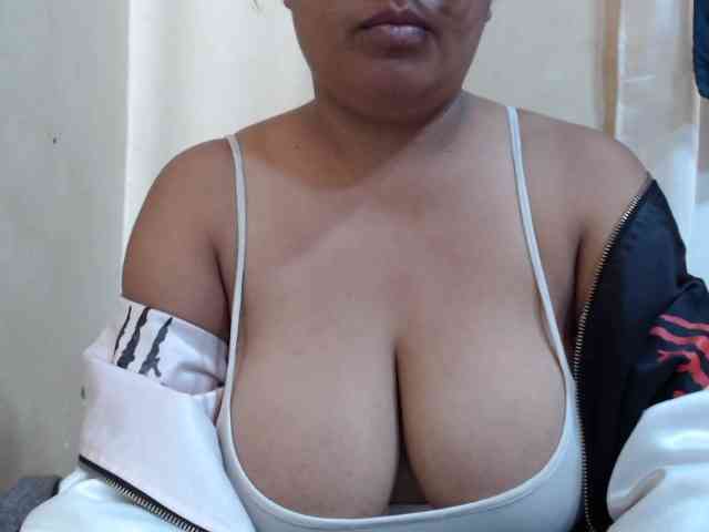 Anialove webcam