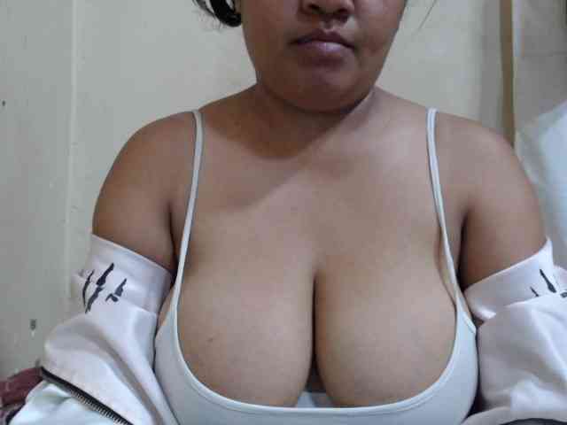 Anialove webcam