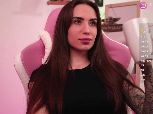 IzabellaOne live cam on BongaCams