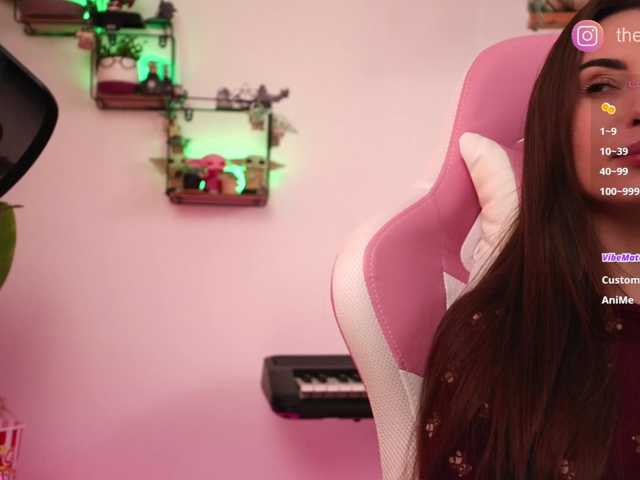 BabyYoda live cam preview