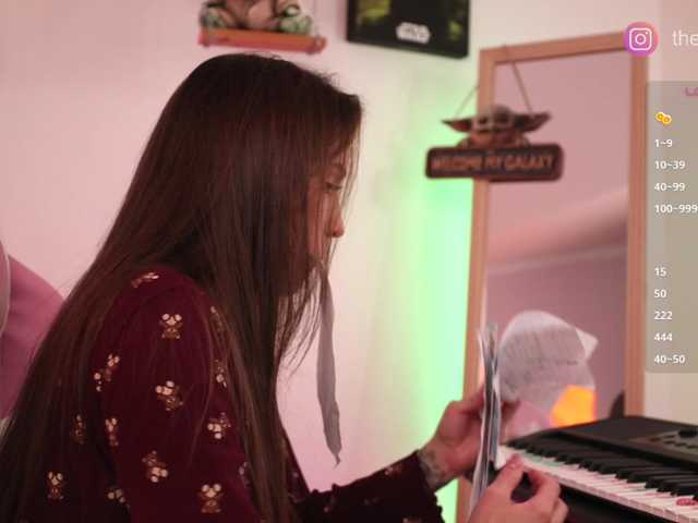 IzabellaOne, live now on BongaCams