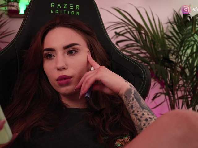 IzabellaOne live cam on BongaCams
