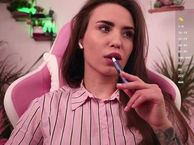 IzabellaOne live cam
