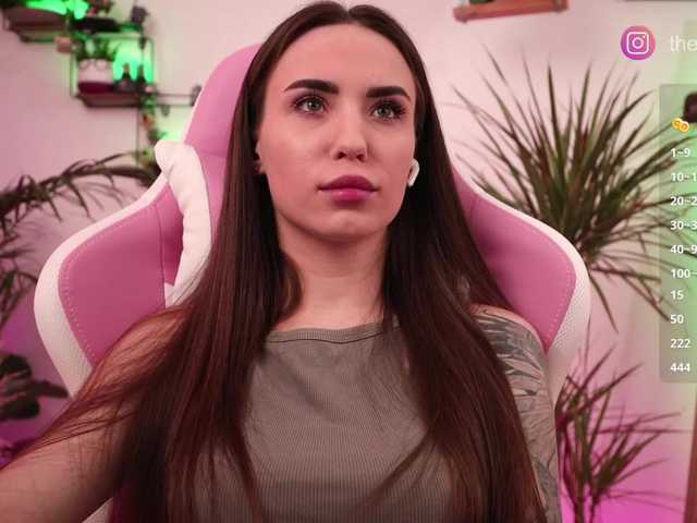 IzabellaOne live cam on BongaCams