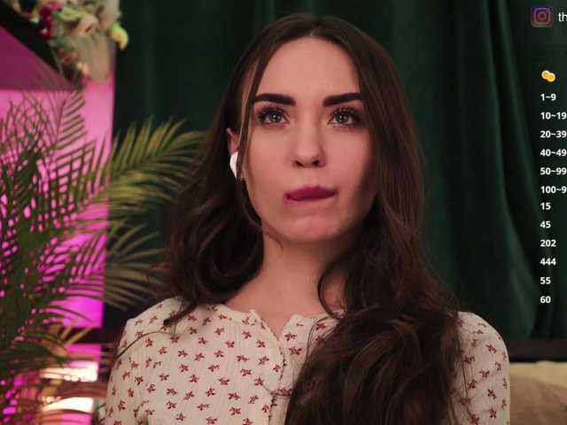 IzabellaOne's BongaCams show and profile