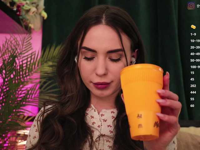 IzabellaOne's BongaCams show and profile