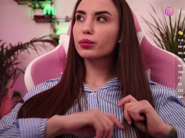 IzabellaOne live cam on BongaCams
