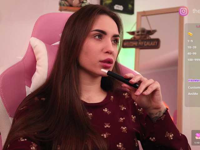 IzabellaOne, en vivo ahora en BongaCams