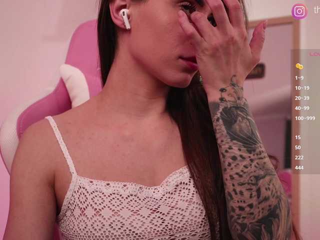 IzabellaOne live cam on BongaCams