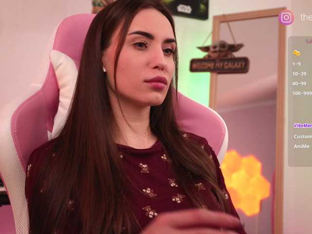 IzabellaOne, en vivo ahora en BongaCams