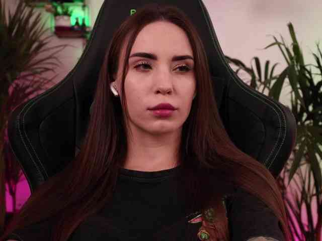 IzabellaOne Sex Cam Show