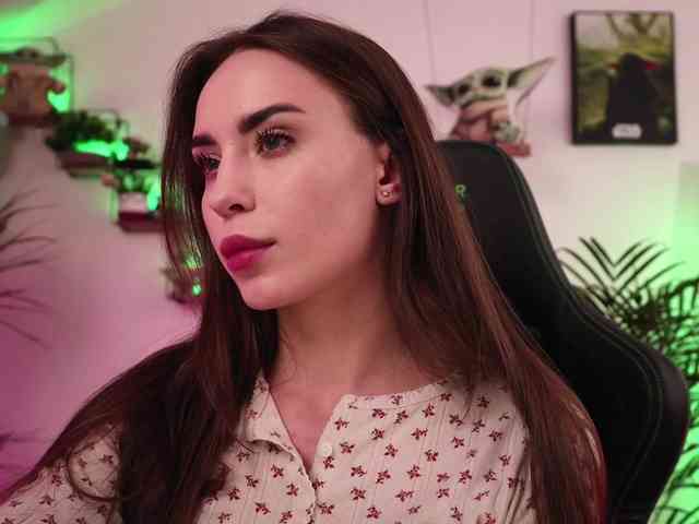 IzabellaOne Sex Cam Show