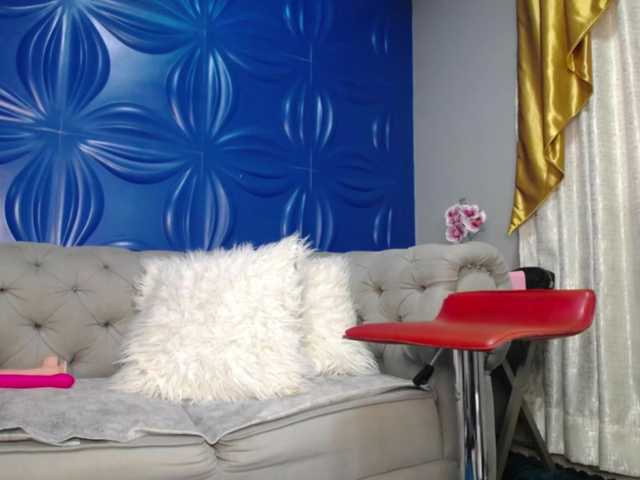 VictoriaTall's BongaCams show and profile