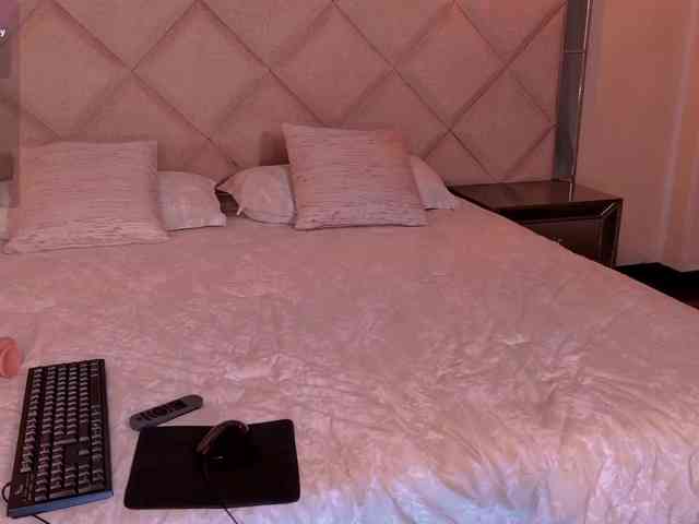 MeganScott webcam