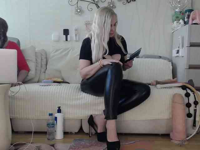 Kamila5555555 webcam