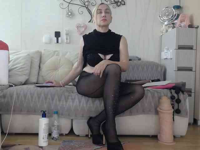 Kamila5555555 webcam