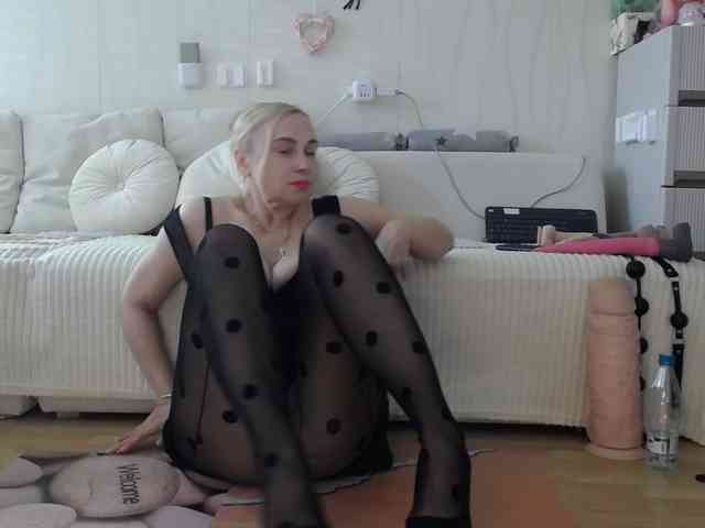 Kamila5555555 webcam