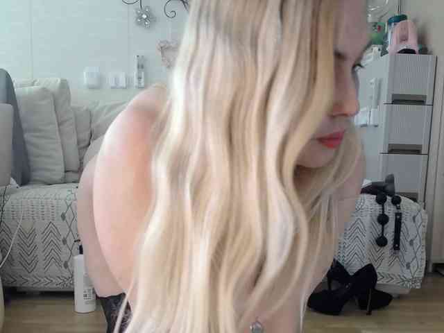 Kamila5555555 webcam