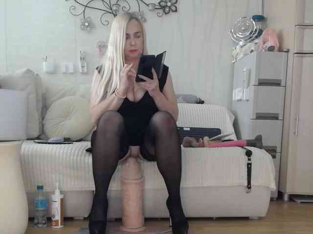 Kamila5555555 webcam
