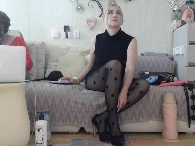 Kamila5555555 webcam