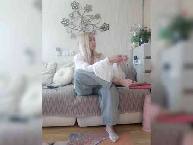 Kamila5555555 webcam