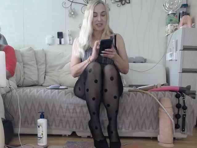 Kamila5555555 webcam