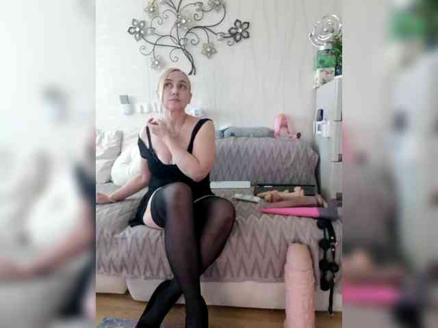 Kamila5555555 webcam