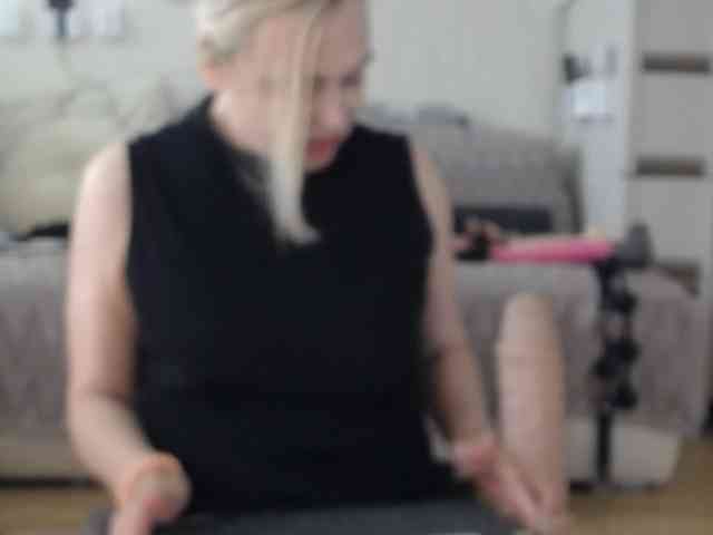 Kamila5555555 webcam