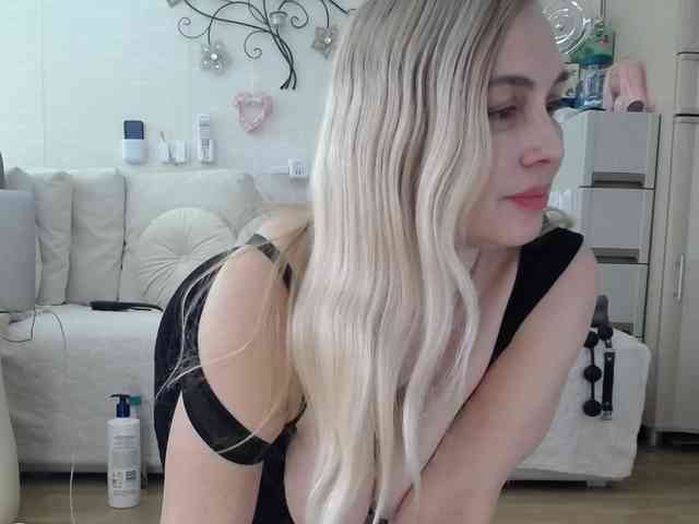 Kamila5555555 webcam