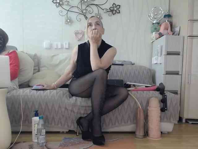 Kamila5555555 webcam