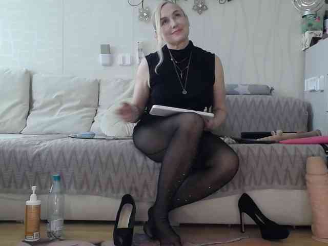 Kamila5555555's cam show statistics and live stream