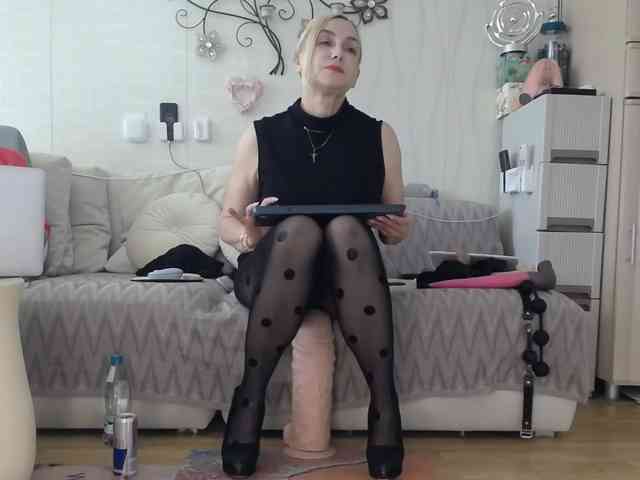 Kamila5555555 webcam