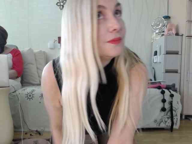 Kamila5555555 webcam