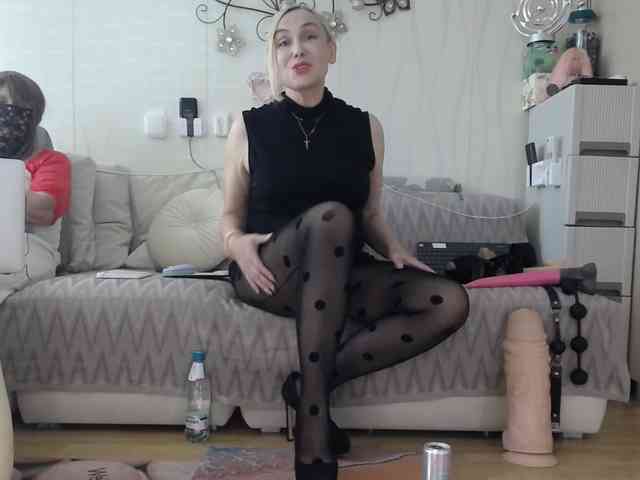 Kamila5555555 webcam