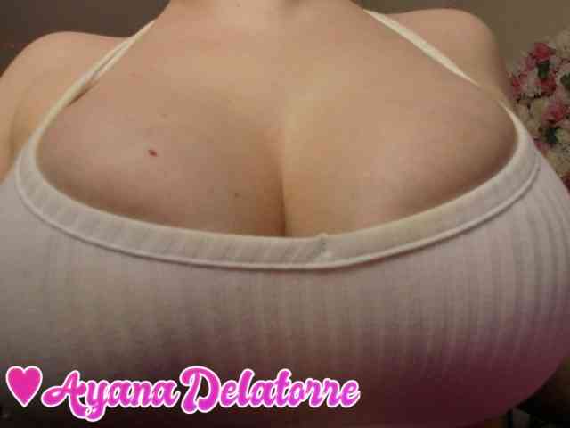 AyanaXOXO webcam