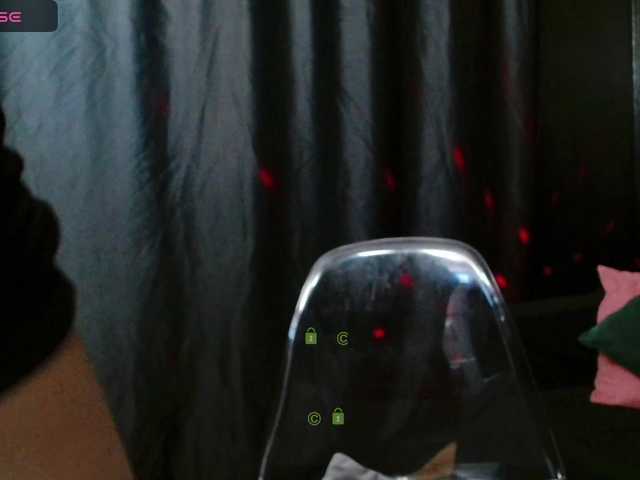 xNiMFAMANKAx live webcam show