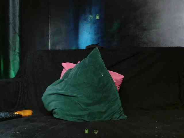 xNiMFAMANKAx webcam
