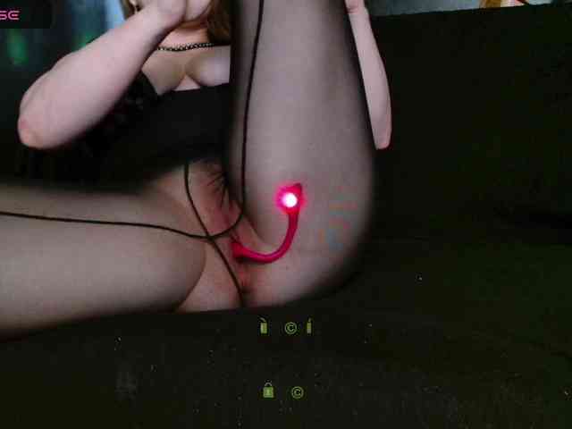 xNiMFAMANKAx webcam
