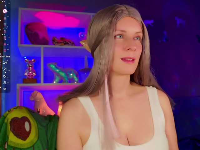 -Fresh- live cam on BongaCams