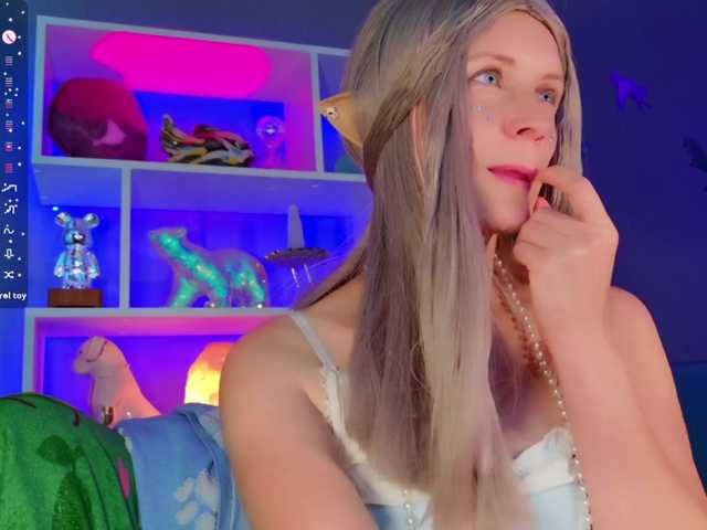 -Fresh- live cam on BongaCams