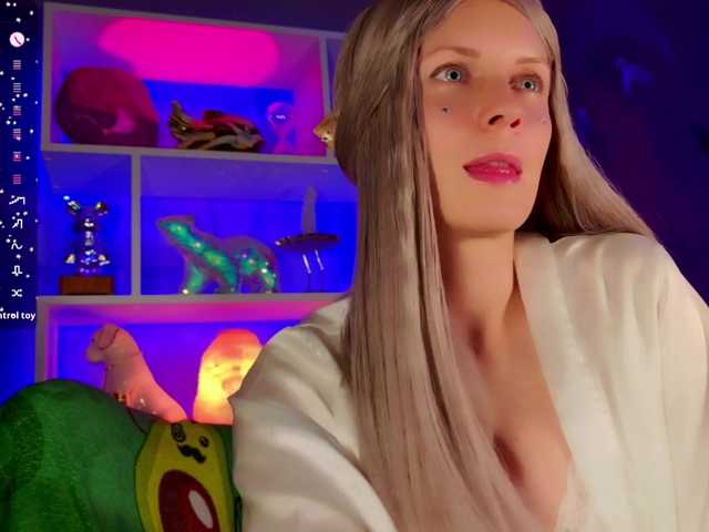 -Fresh- live cam on BongaCams