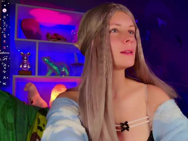 -Fresh- live cam on BongaCams
